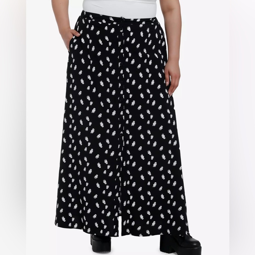 Hot Topic Thorn & Fable Black & White Ghost Maxi Skirt Plus Size